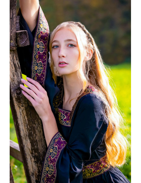 Abito da nobiltà medievale, nero