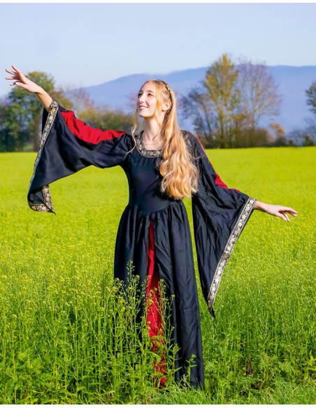 Abito da nobiltà, rosso-nero