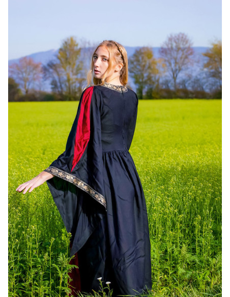 Abito da nobiltà, rosso-nero