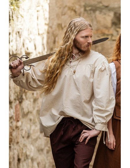 Camicia medievale a collo alto con...