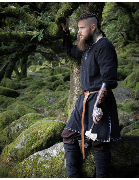 Tunica vichinga con ricamo Erwin, nera