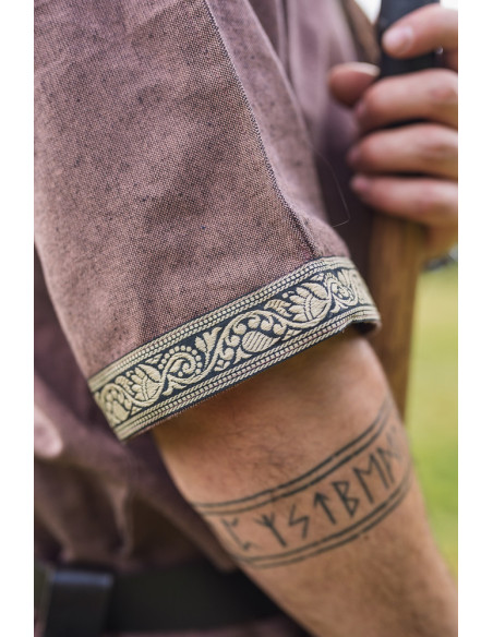 Tunica vichinga a manica corta...