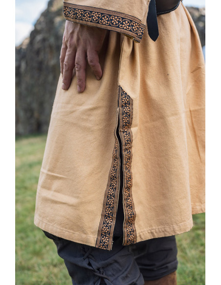Tunica medievale Halvor, marrone miele