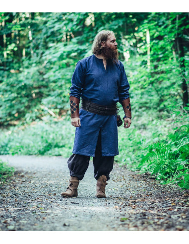 Lunga tunica vichinga, Lennart