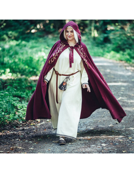 Mantello medievale con ricamo modello...