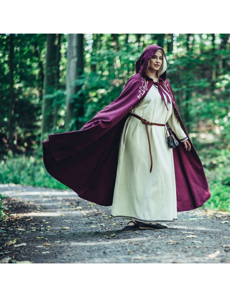 Mantello medievale con ricamo modello...