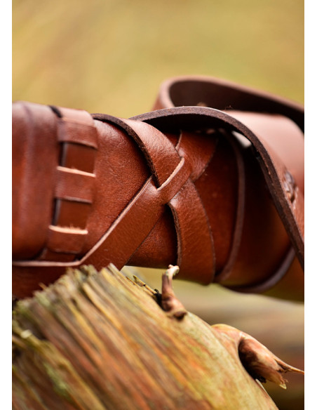 Fodero e cintura per pomo di spada... Fodero e cintura per pomo di spada...