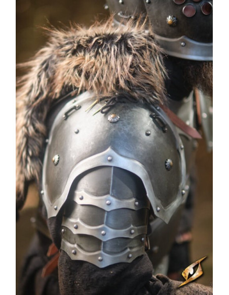 Pauldrons Predone Universo rovinoso...