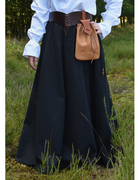 Gonna lunga medievale dal taglio...