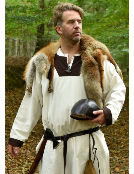 Berretto medievale in pelle