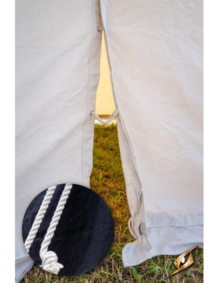 Tenda medievale nera per intrepidi...