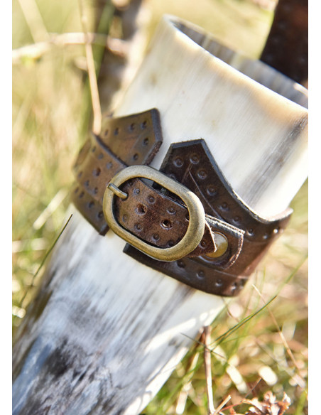 Baldric in pelle con fibbia in corno,...