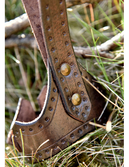 Baldric in pelle con fibbia in corno,...