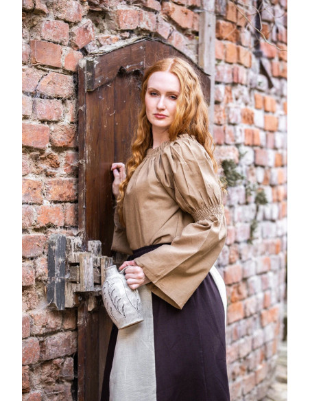 Classica camicetta medievale modello...