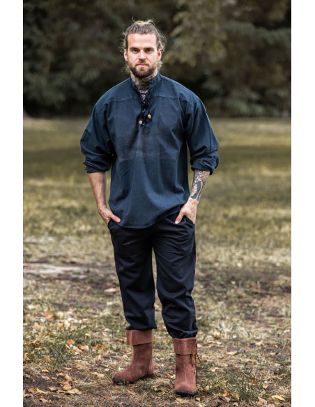 Camicia medievale con cravatte...