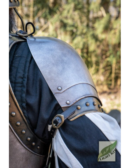Spalline da cavaliere medievale in...