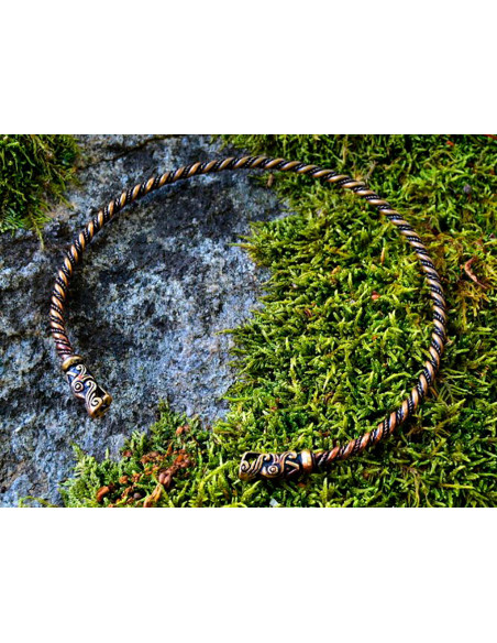 Torque Viking Gotland Dragon teste