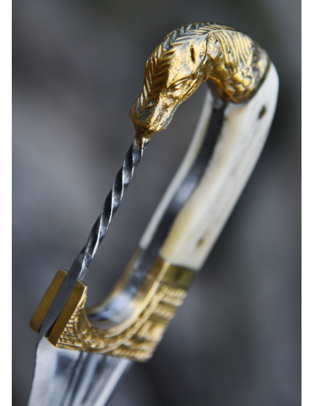 Falcata, Kopis con coltello, manico a...