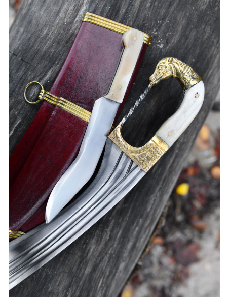 Falcata, Kopis con coltello, manico a...