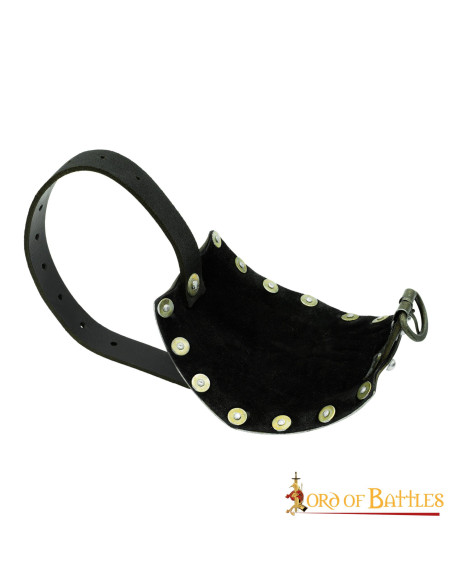 Gomitiera medievale in acciaio dolce,...