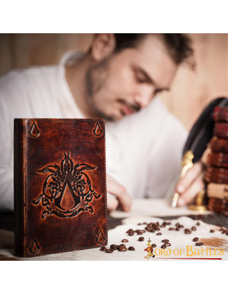 Assassin Creed Notes Journal in pelle