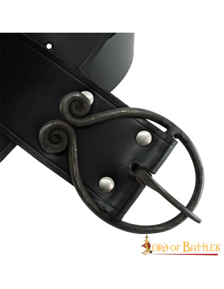 Cintura medievale con fibbia in ferro...