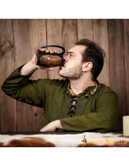 Boccale da birra vichingo con teschio...