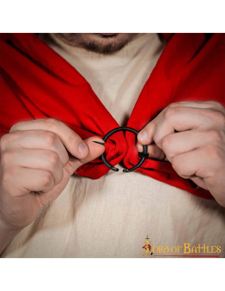 Fibula medievale a cappa in ferro...