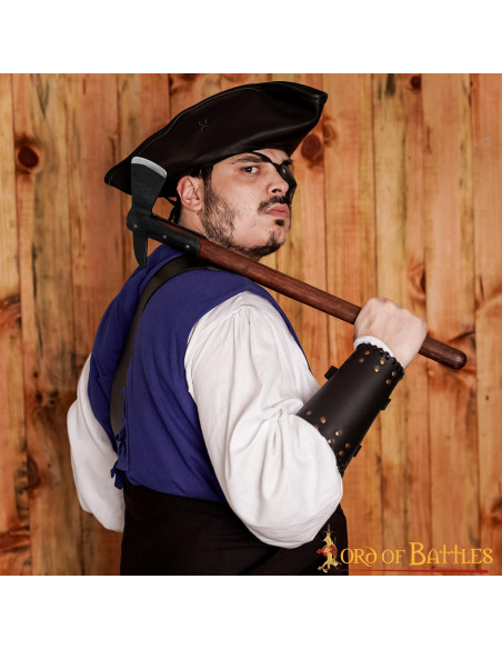 Ascia da abbordaggio pirata con testa...