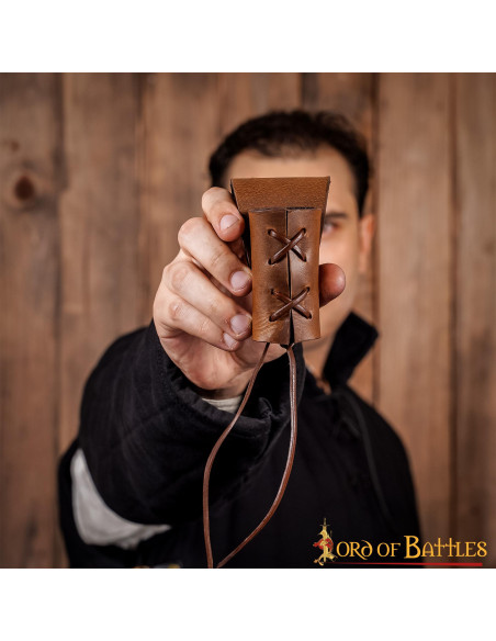 Piccolo baldric in pelle per asce,...