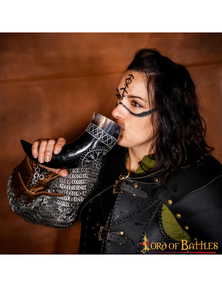 Corno Vegvisir vichingo in pelle di bue