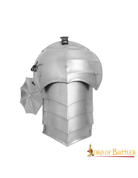 Spalline medievali con scudi