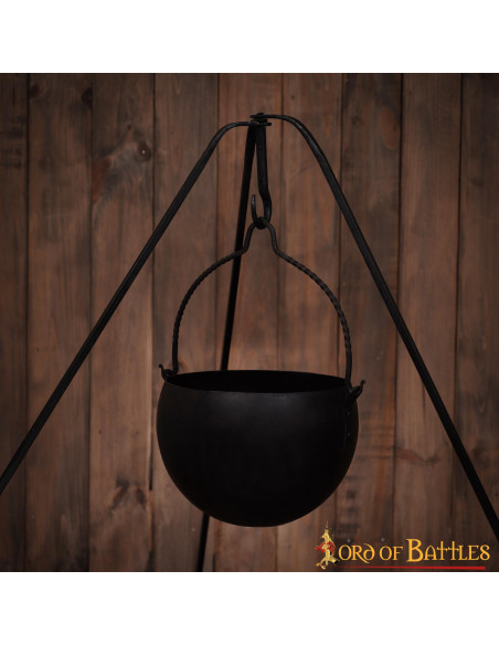 Calderone da cucina medievale in...