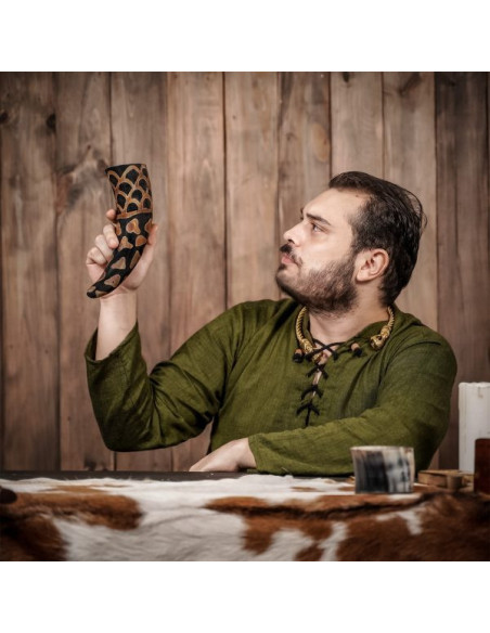 Corno per bere vichingo con design...