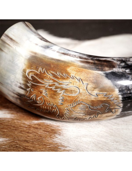 Corno da bere vichingo con design...