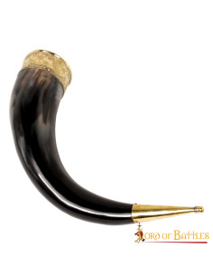 Corno potorio vichingo con decorazioni in ottone
