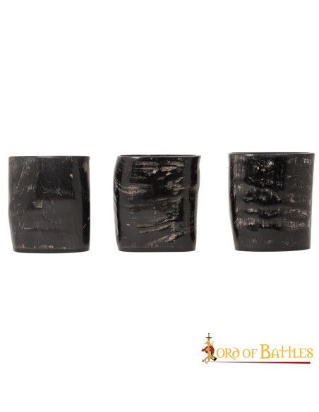 Set di 3 bicchierini in corno stile...