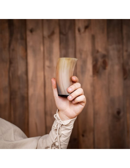 Boccale vichingo in corno di bue per...