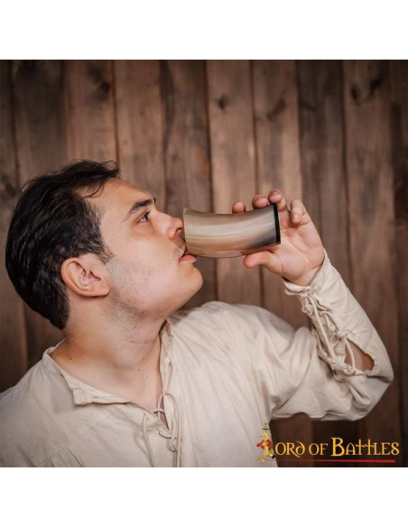 Boccale vichingo in corno di bue per...