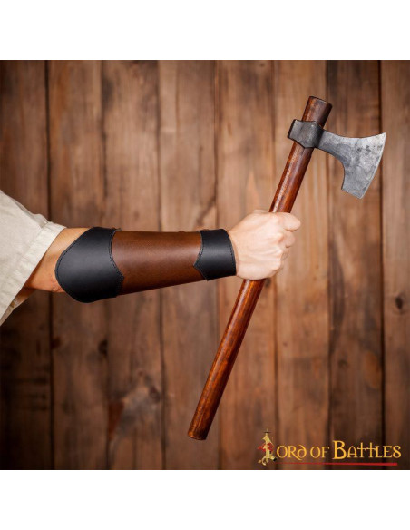 Braccialetti medievali in vera pelle...