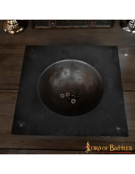 Umbo quadrato per scudo romano Scutum