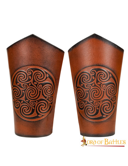 Bracciali in vera pelle con disegno a...