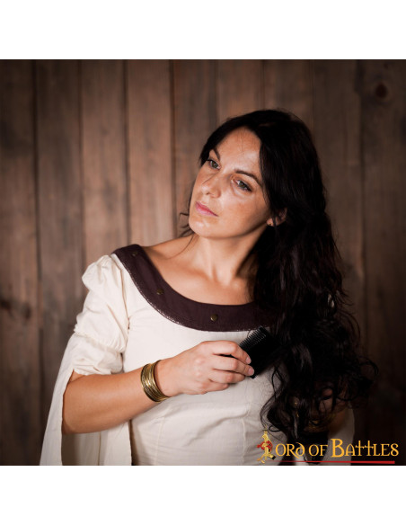 Pettine medievale da donna in corno...