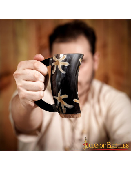 Boccale da birra in corno di bue...