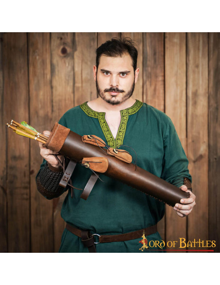 Faretra in pelle marrone con tasche a...