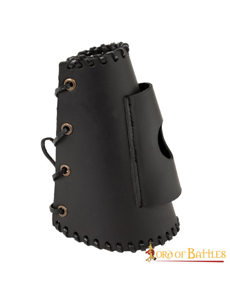 Braccialetti medievali con portacoltelli