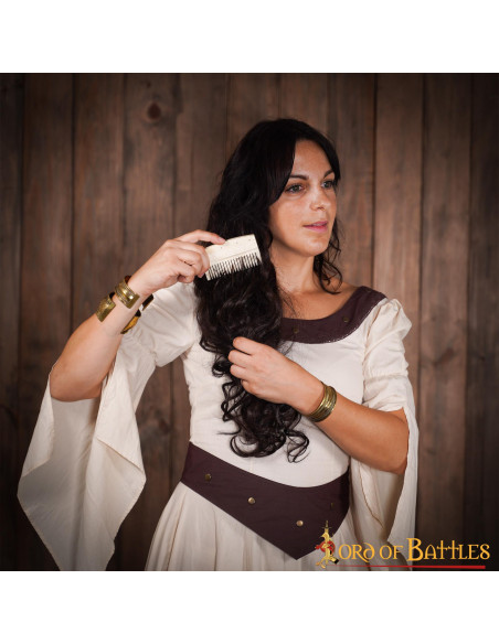Pettine medievale in osso per donna...