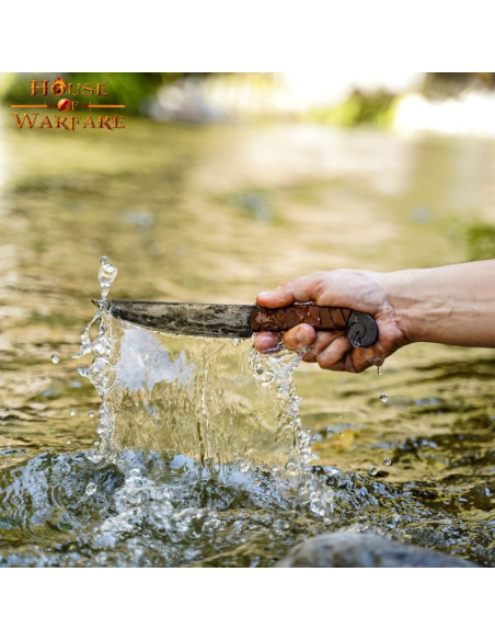 Coltello medievale a spirale con...