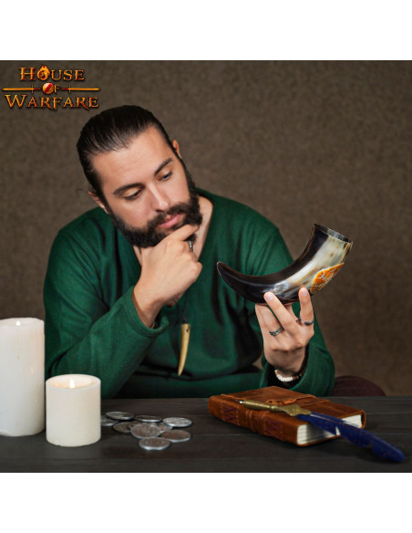 Corno da bere vichingo con vegvísir