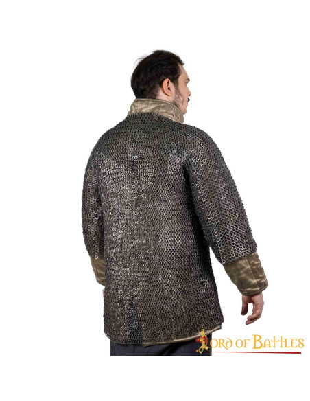 Cotta di maglia medievale con anelli...